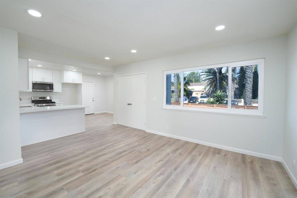 Oceanside, CA 92057,4795 Stephanie PL