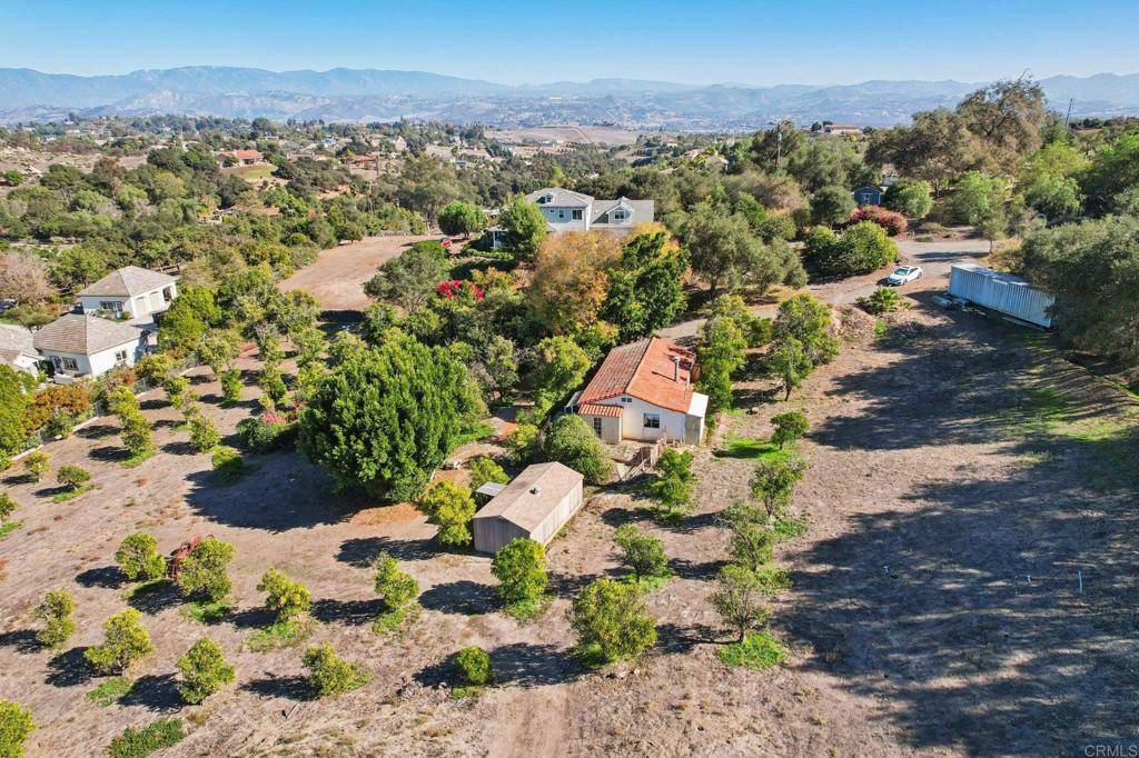 Fallbrook, CA 92028,5030 San Jacinto Circle W