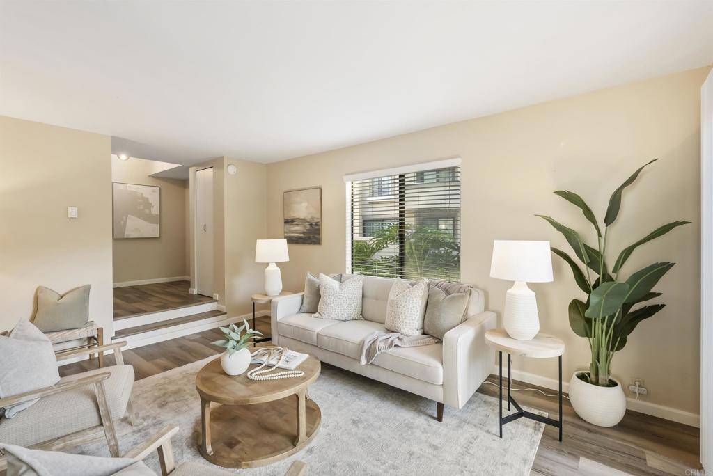 La Jolla, CA 92037,8441 Via Mallorca #76