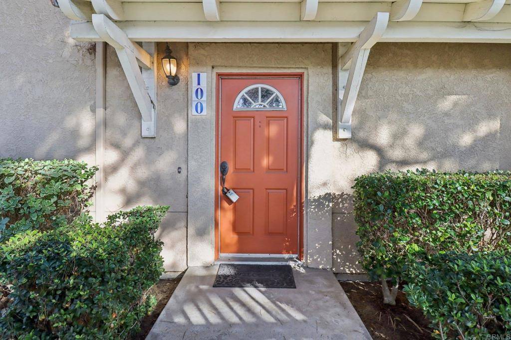 Carlsbad, CA 92009,7747 Caminito Monarca #100
