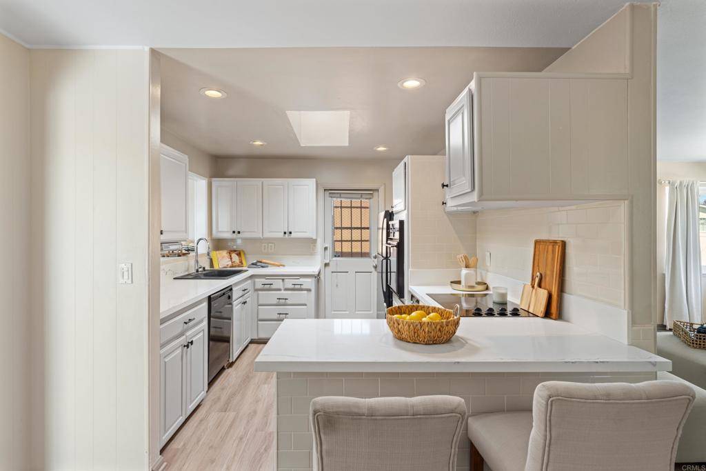 San Diego, CA 92123,2614 Pheasant DR