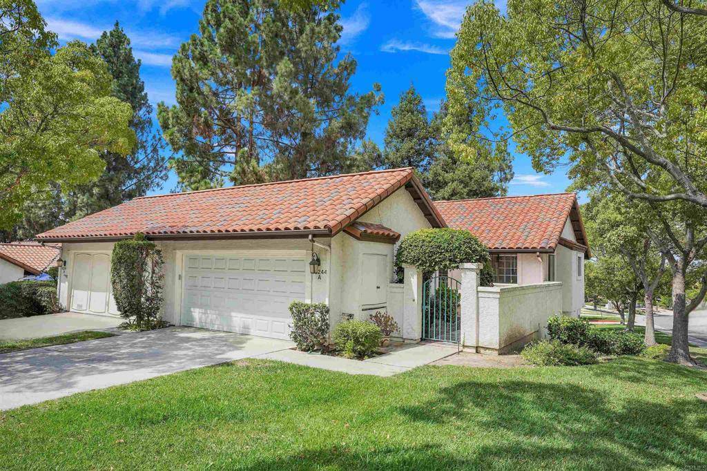 San Diego, CA 92128,16244 Avenida Venusto #A