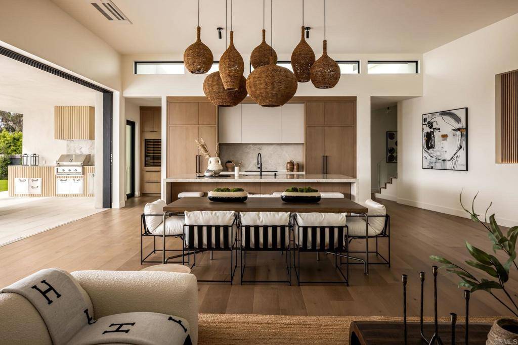 Solana Beach, CA 92075,601 N Cedros