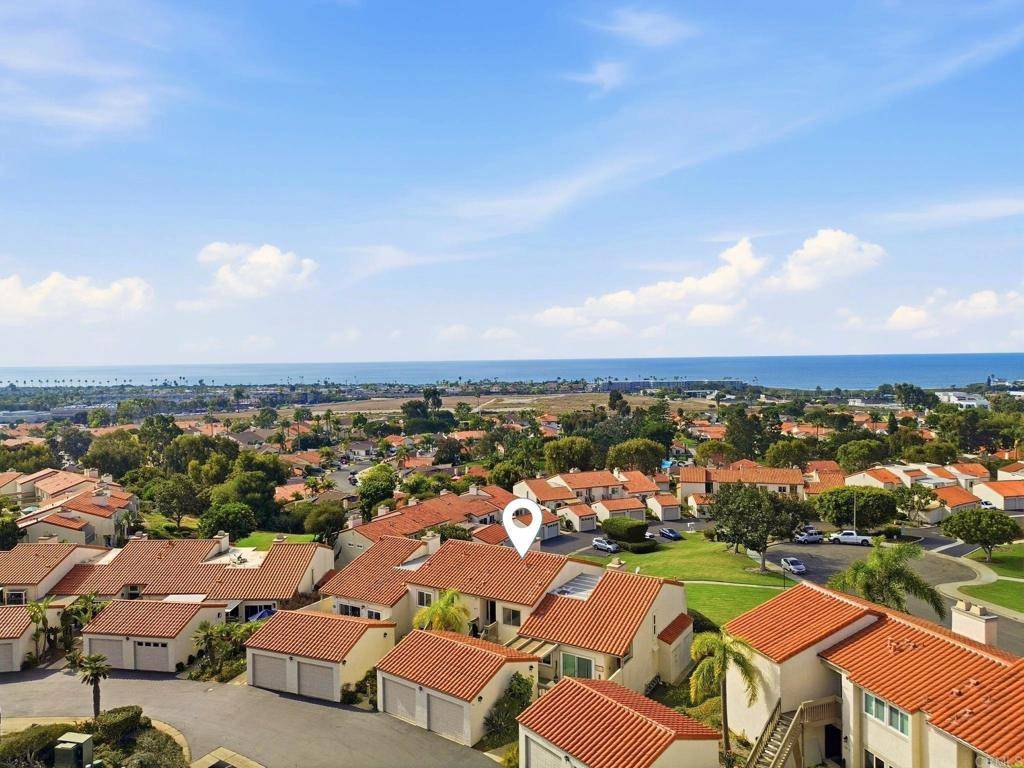 Carlsbad, CA 92011,909 Caminito Madrigal #B