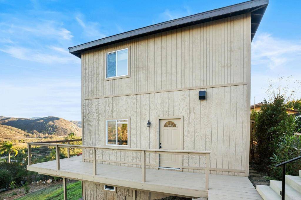 Escondido, CA 92025,2918 Anaheim ST