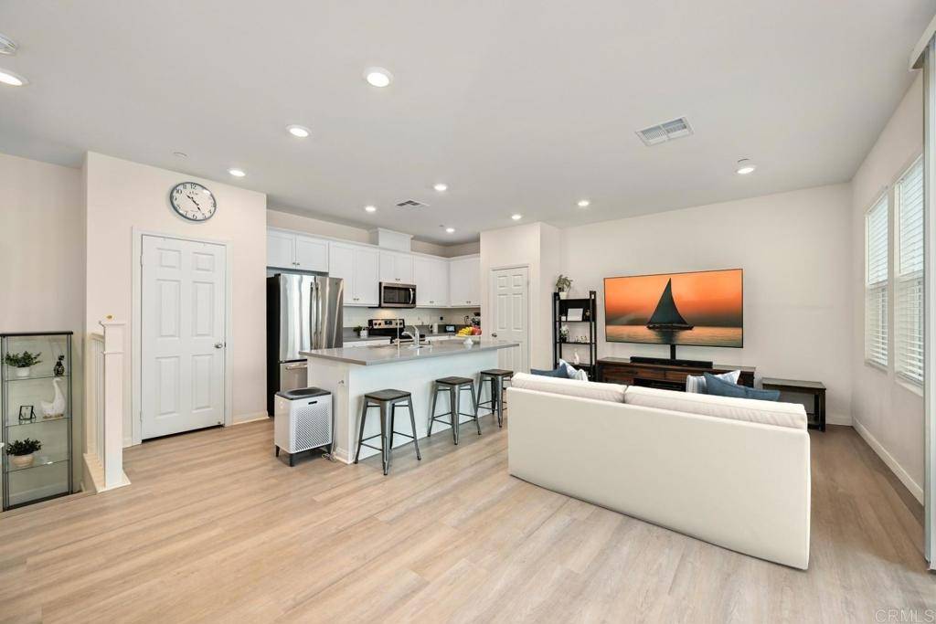 San Marcos, CA 92069,354 Fitzpatrick RD #104