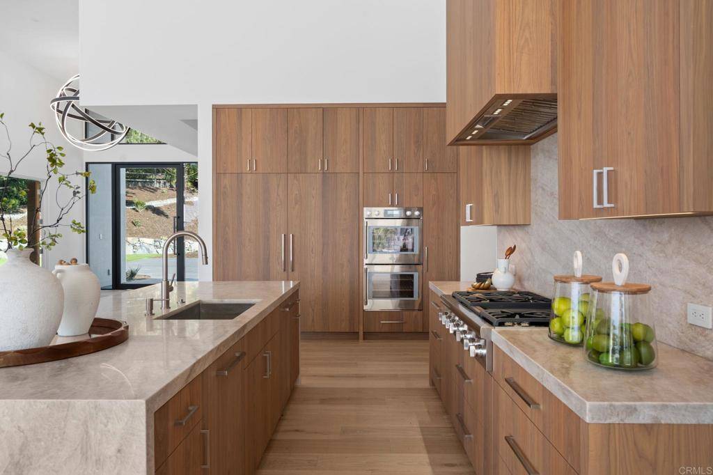 Rancho Santa Fe, CA 92067,5471 73 La Crescenta