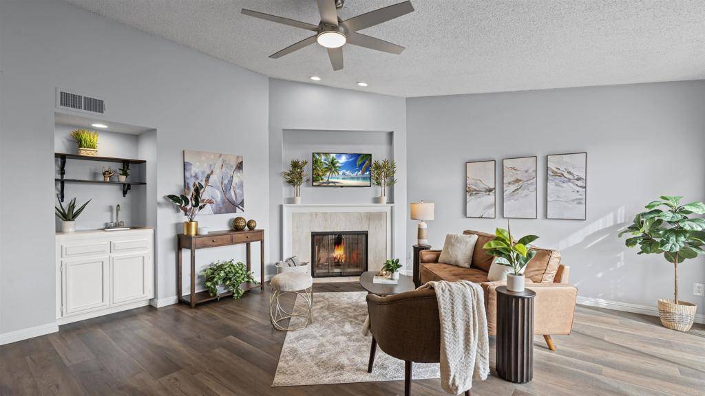 San Diego, CA 92117,5170 Clairemont Mesa BLVD #27