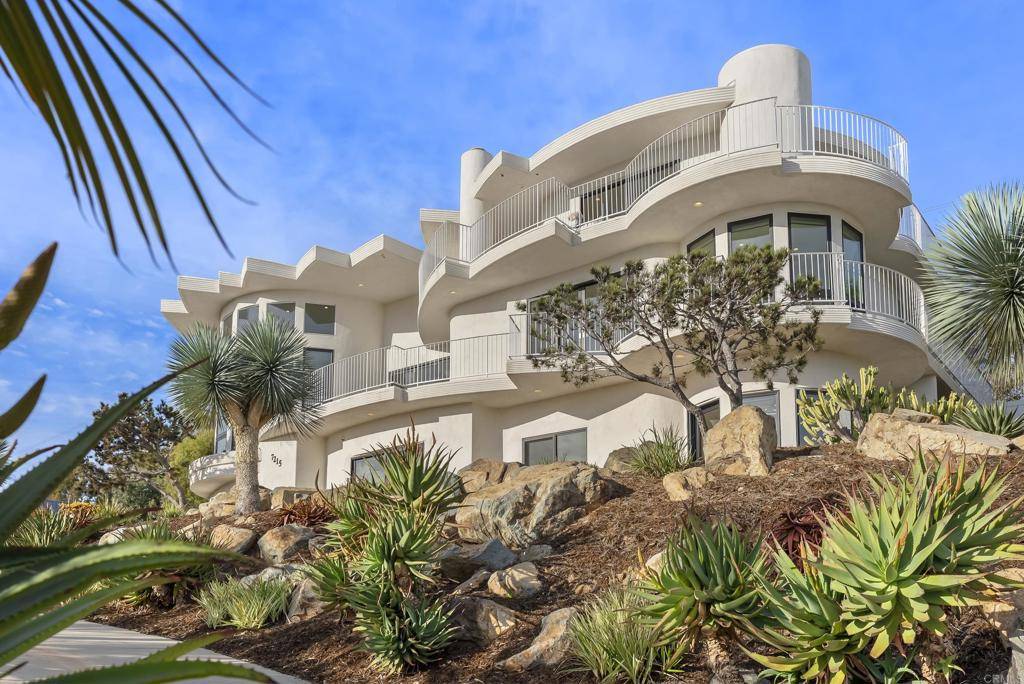 Carlsbad, CA 92009,7215 El Fuerte