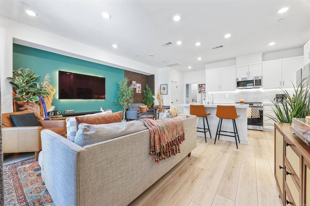 San Diego, CA 92154,2111 Acara CIR