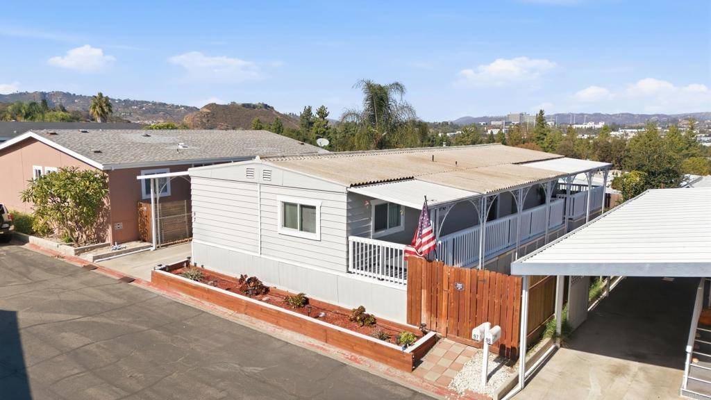 Escondido, CA 92029,2400 W Valley Pkwy #SPC 97