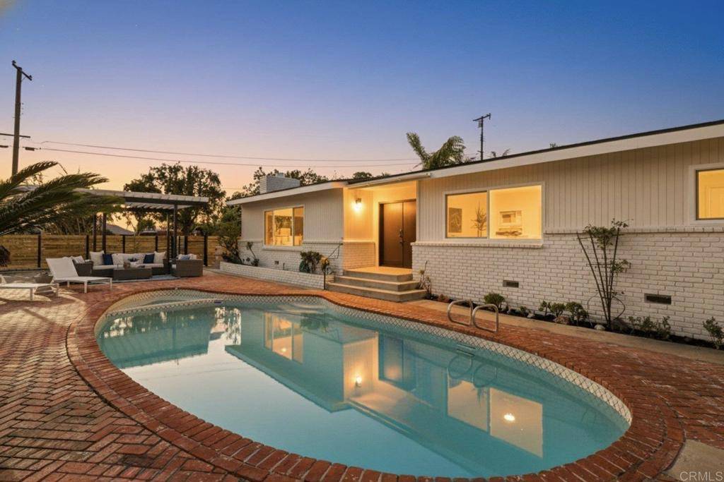 Vista, CA 92084,1019 Torole CIR