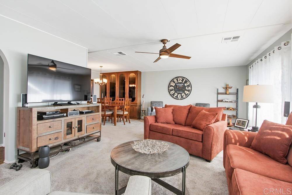 Carlsbad, CA 92011,7008 San Bartolo St