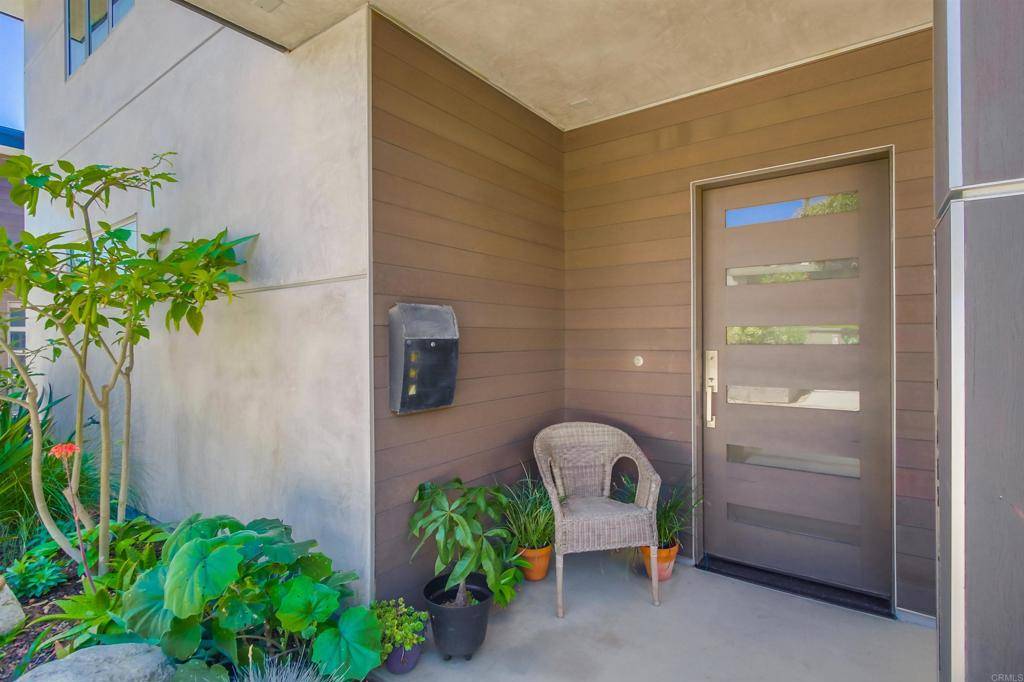 Solana Beach, CA 92075,747 S. Cedros Ave.