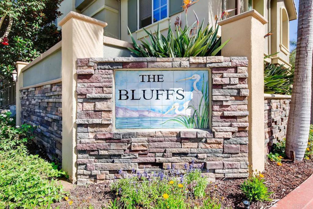 Carlsbad, CA 92008,4035 Bluff View Way