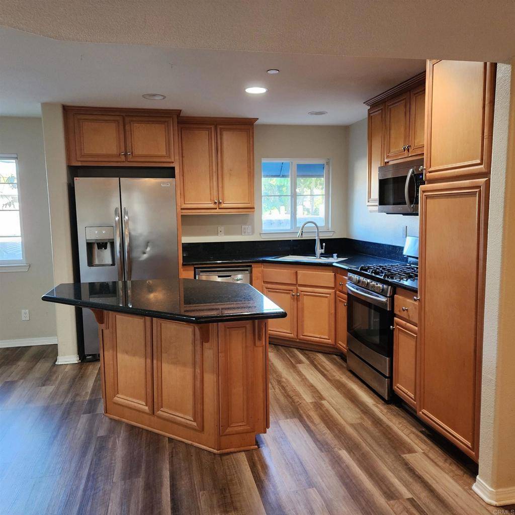 Carlsbad, CA 92008,4035 Bluff View Way