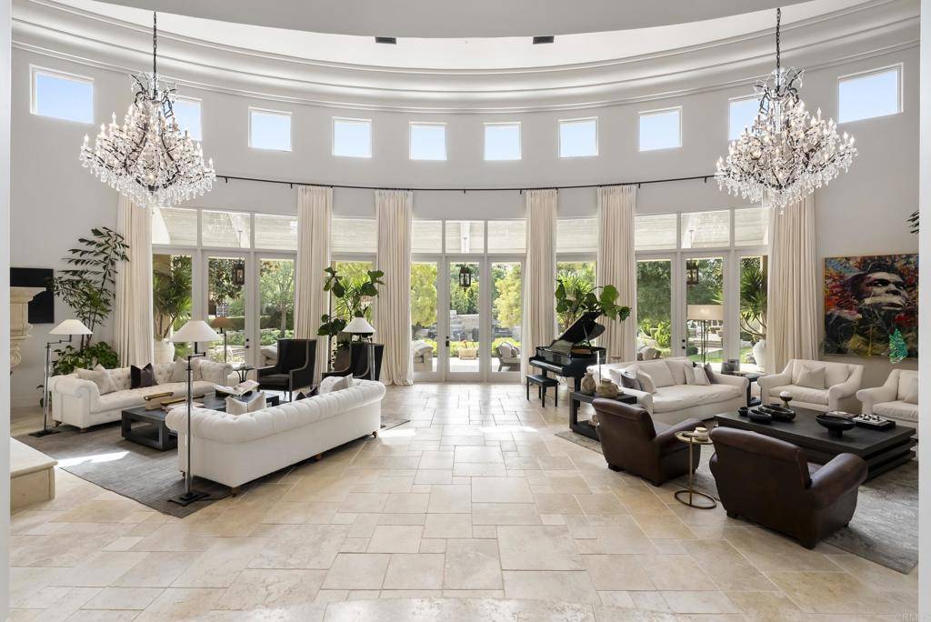 Rancho Santa Fe, CA 92067,6853 Rancho Valencia Rd.