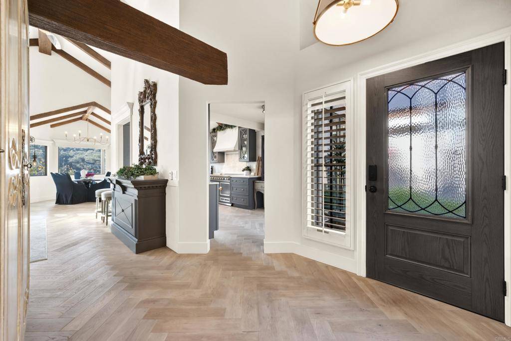 Vista, CA 92084,29122 Vista Valley Drive