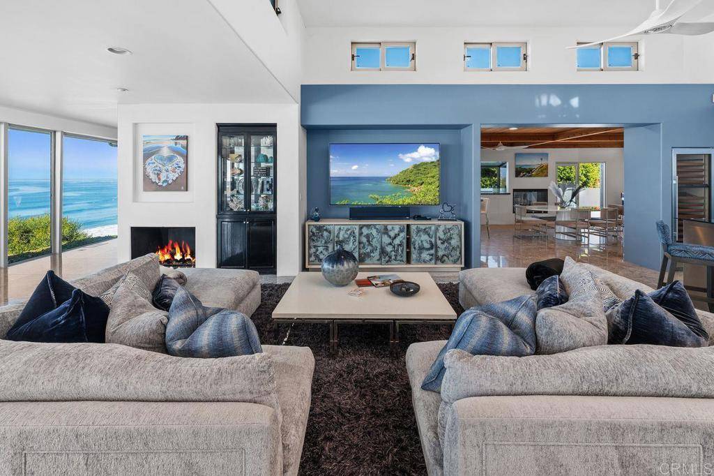 Encinitas, CA 92024,806 4th ST