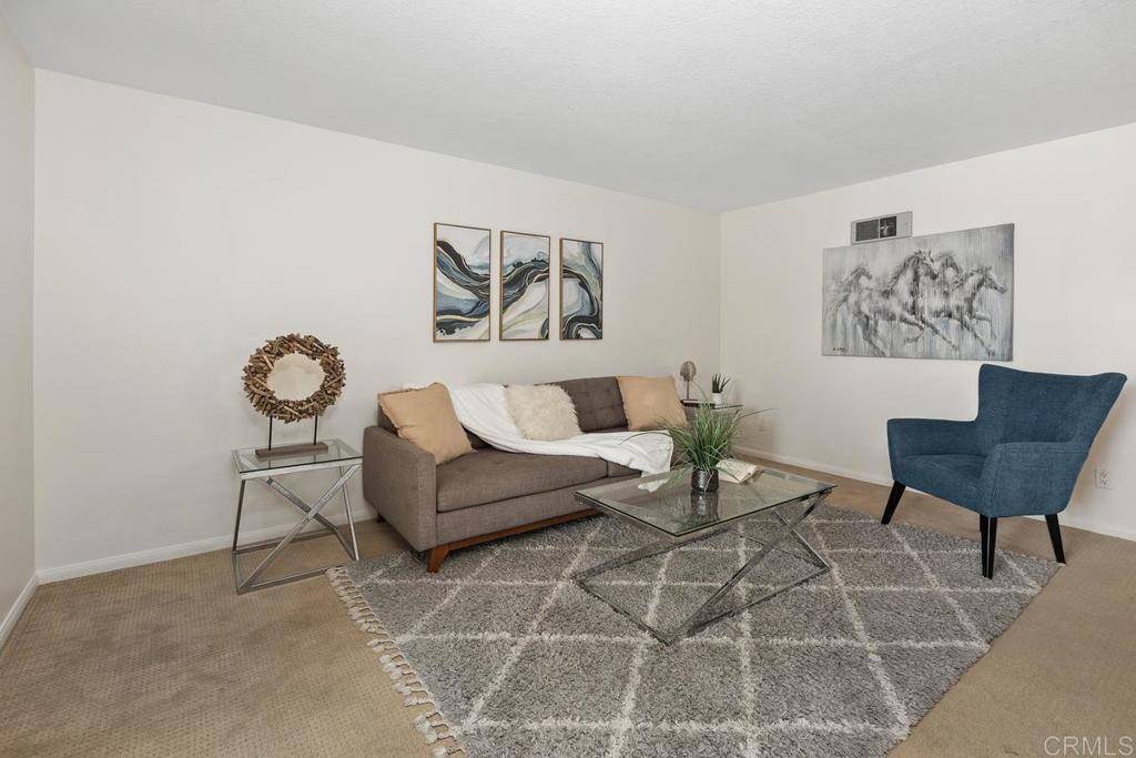 San Diego, CA 92122,7565 Charmant Dr #512