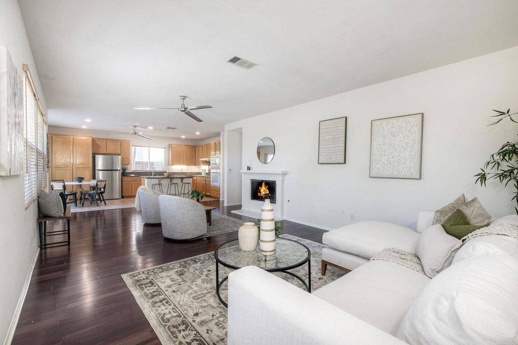 Carlsbad, CA 92008,3840 Stoneridge RD