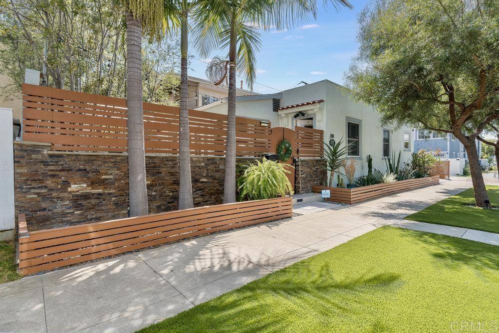 Coronado, CA 92118,818 7th ST