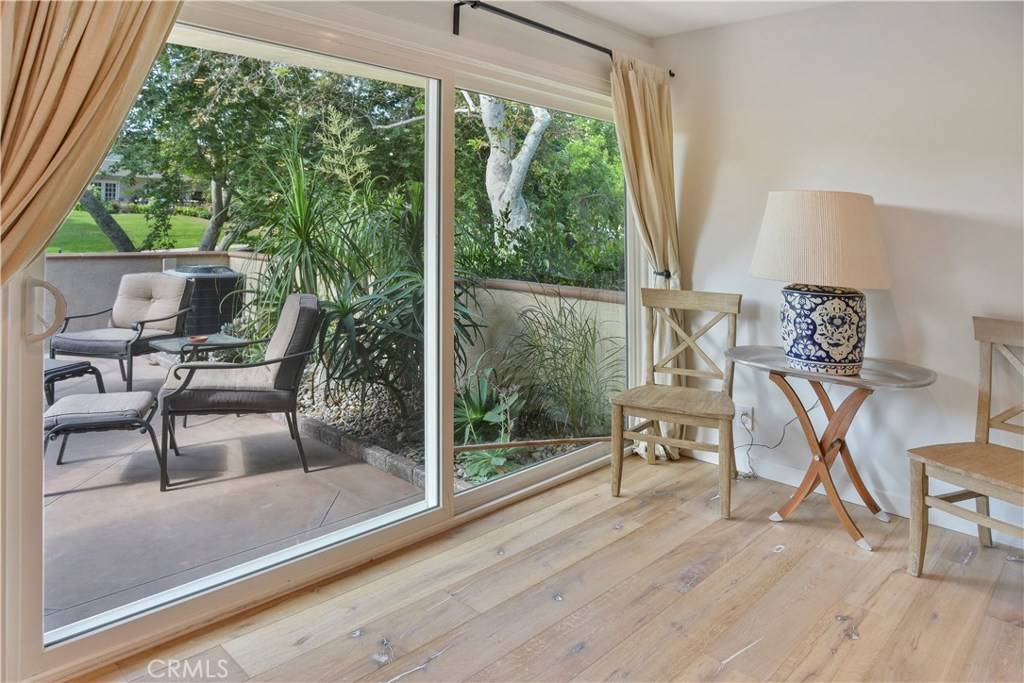 Newport Beach, CA 92660,2112 Vista Dorado