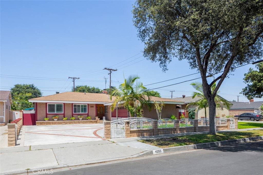 Fullerton, CA 92833,4255 W Oak Avenue