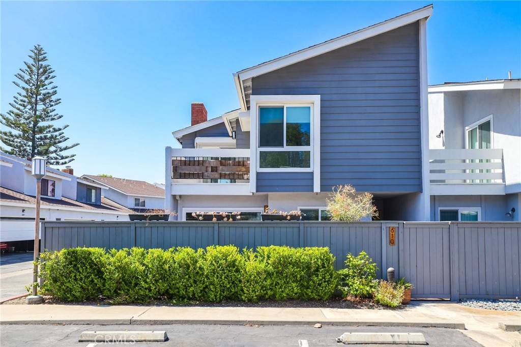 Costa Mesa, CA 92626,610 Shasta LN