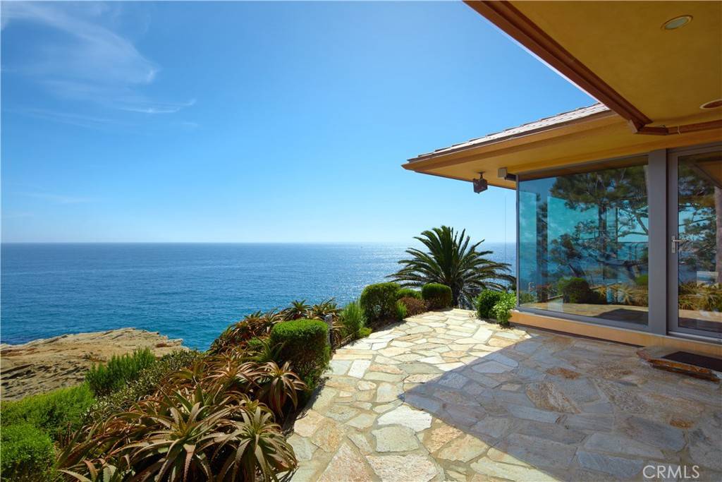 Laguna Beach, CA 92651,111 S La Senda DR