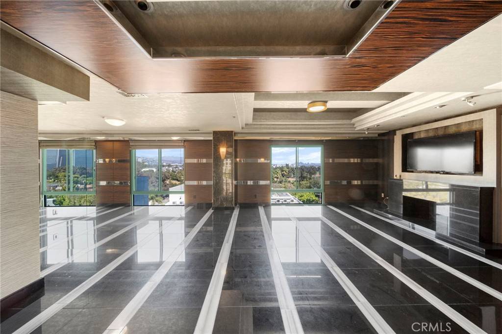 Los Angeles, CA 90024,10336 Wilshire Blvd #703