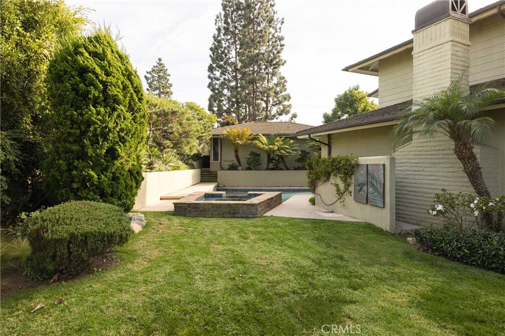 Newport Beach, CA 92660,3 Cypress Point LN