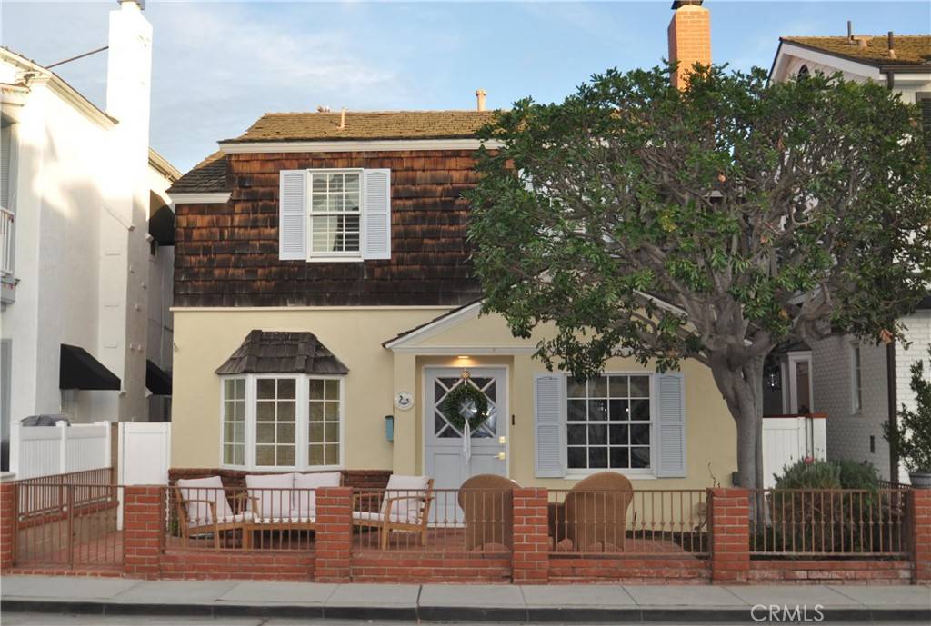 Newport Beach, CA 92662,220 Apolena AVE