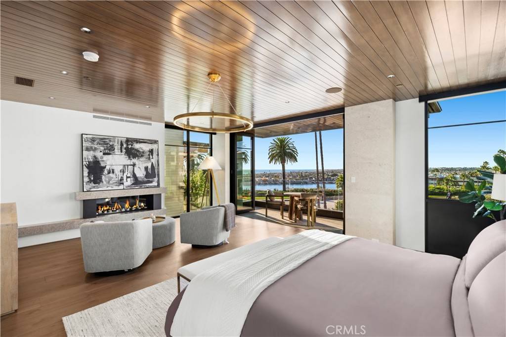 Corona Del Mar, CA 92625,212 Goldenrod AVE