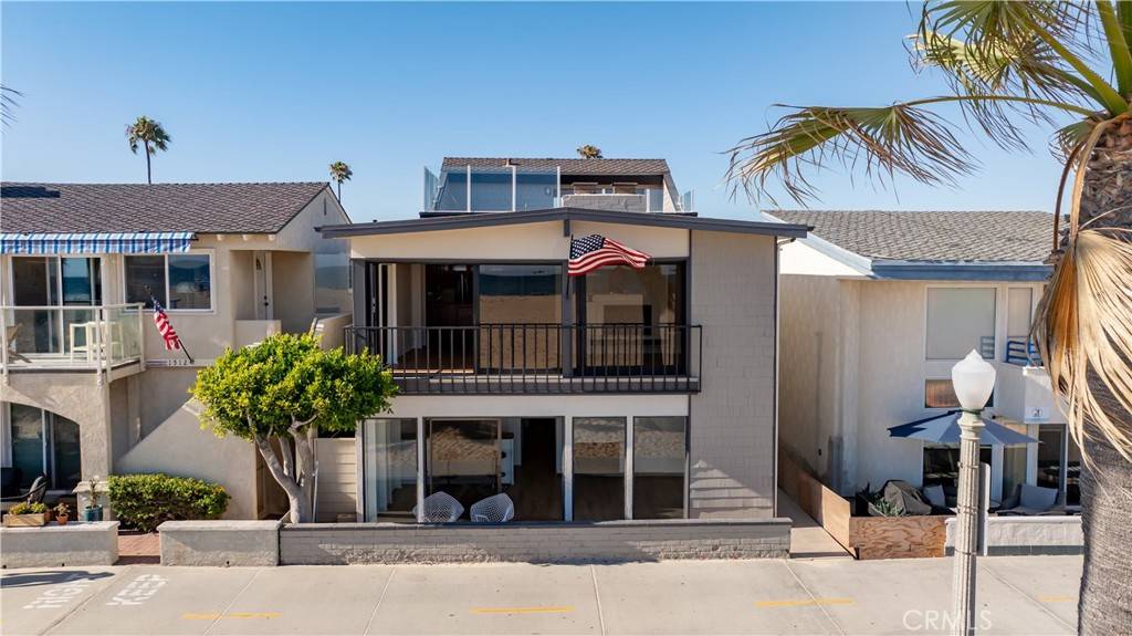Newport Beach, CA 92663,1510 W Oceanfront