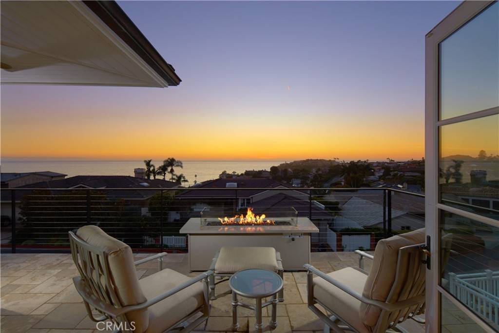 Laguna Beach, CA 92651,322 Emerald Bay