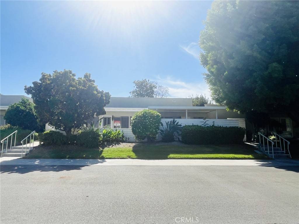 Laguna Woods, CA 92637,2019 Via Mariposa W #G