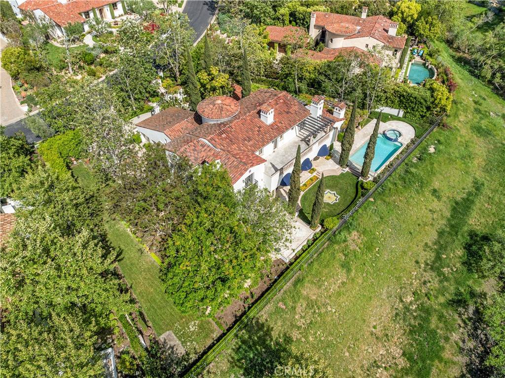 Irvine, CA 92603,31 Black Hawk