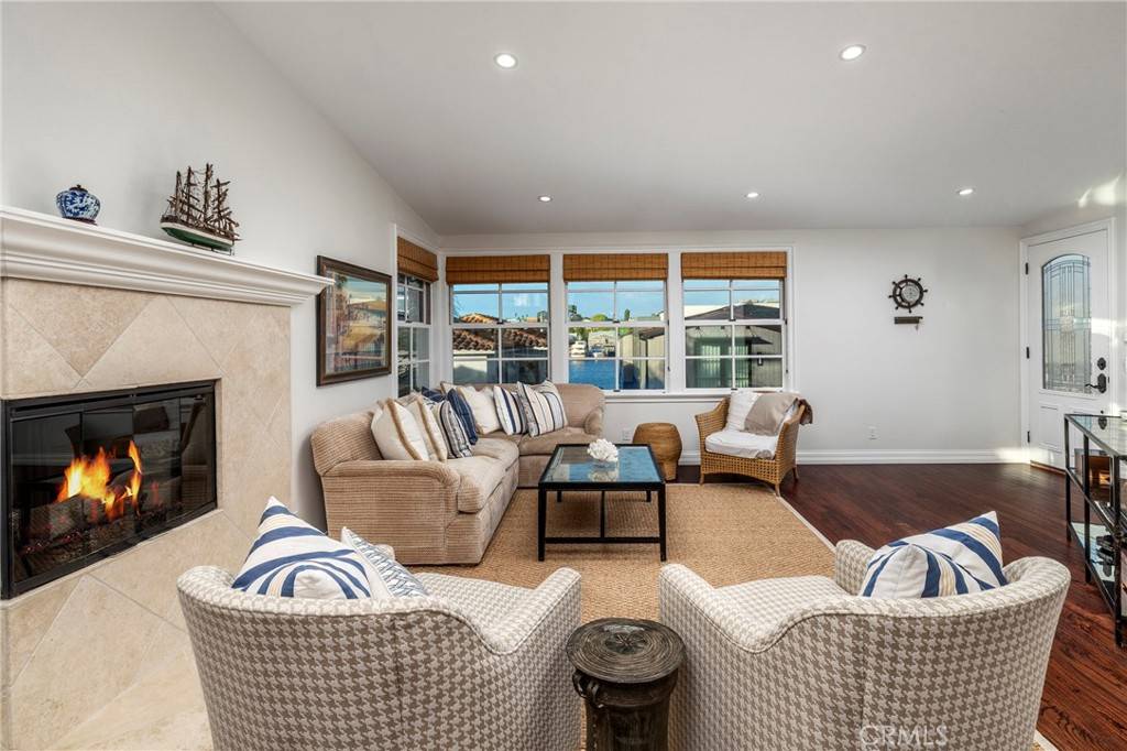 Newport Beach, CA 92663,111 Via Lido Nord #B