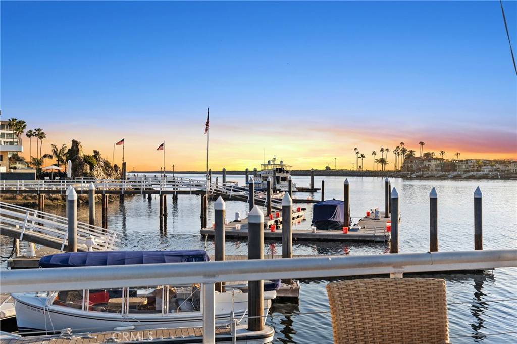 Corona Del Mar, CA 92625,115 Bayside PL #115