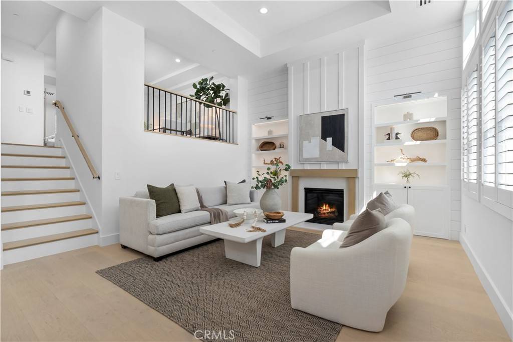 Irvine, CA 92606,59 Juneberry