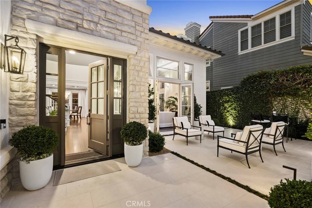 Newport Beach, CA 92660,5 Oak Tree DR