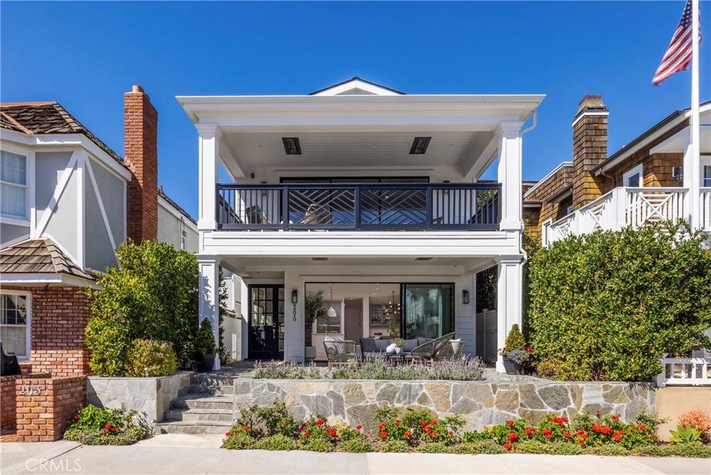Newport Beach, CA 92662,205 Pearl Avenue
