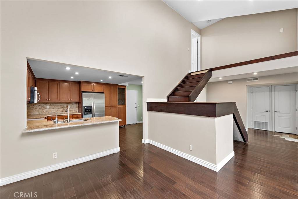 Irvine, CA 92604,64 Sandpiper #28