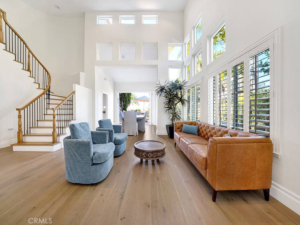 Laguna Niguel, CA 92677,33 Agia
