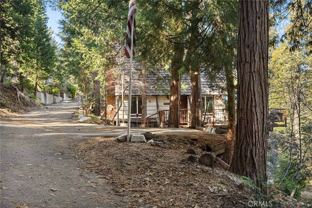 Lake Arrowhead, CA 92352,256 B LN