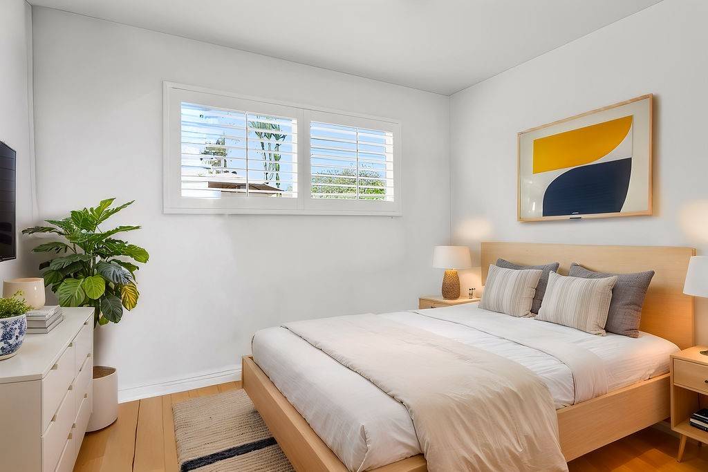 Costa Mesa, CA 92627,2077 Orange Avenue
