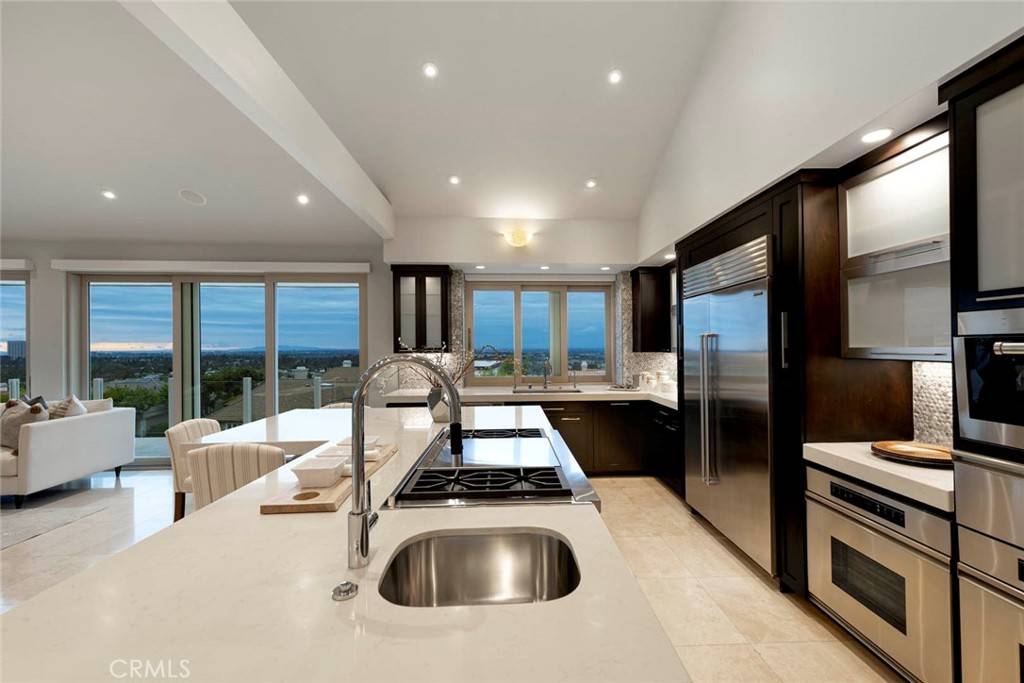 Newport Beach, CA 92660,9 Saint Tropez