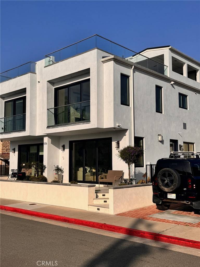 Newport Beach, CA 92663,506 Clubhouse AVE #B
