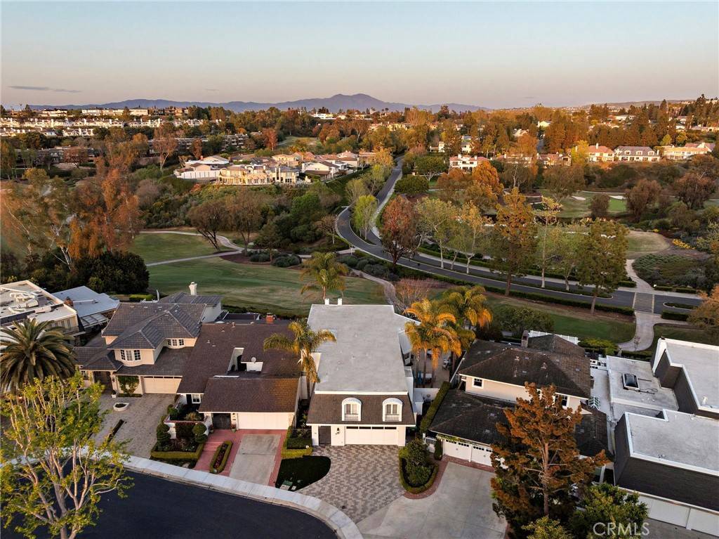 Newport Beach, CA 92660,10 Rue Grand Ducal